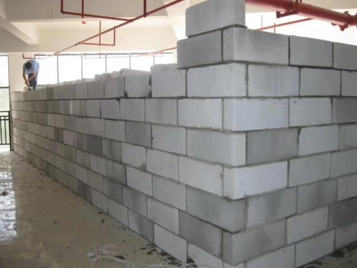 太湖蒸压加气混凝土砌块承重墙静力和抗震性能的研究